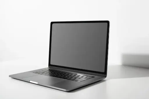 Lenovo V15 G4 AMD Ryzen FHD